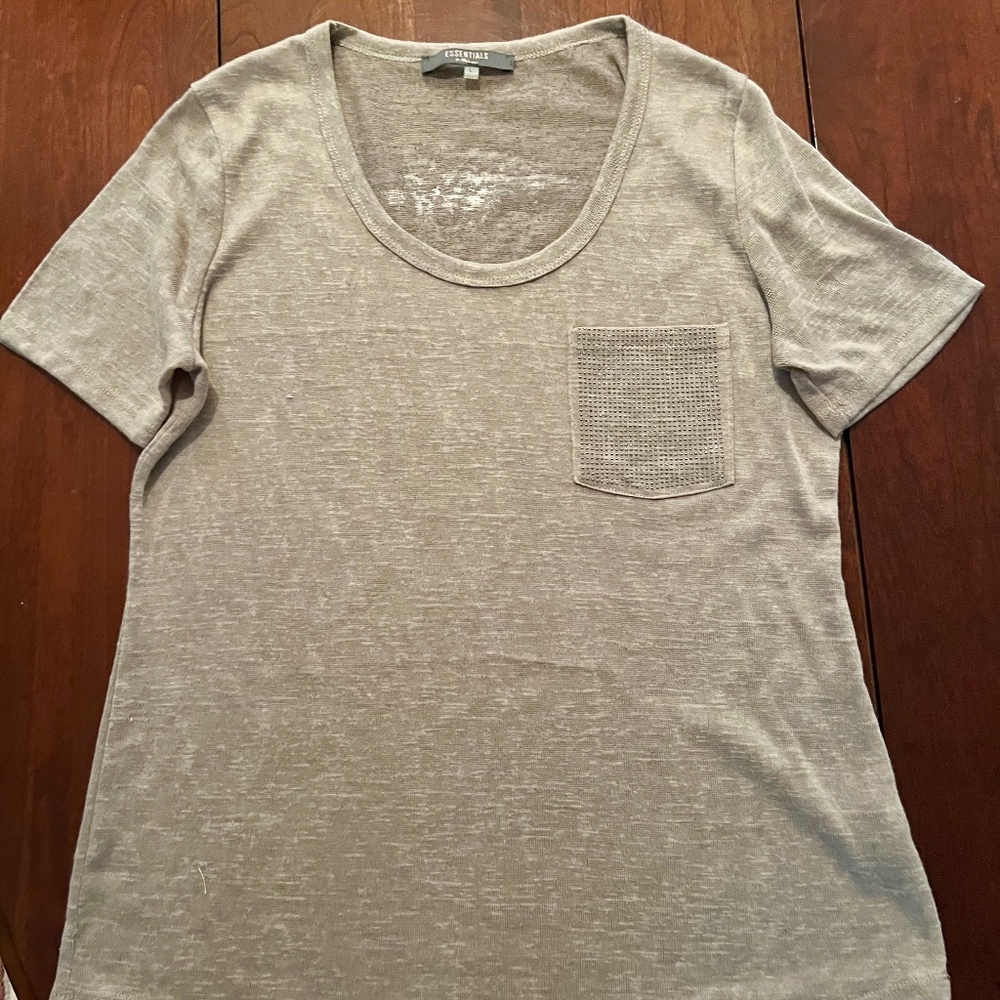 Essentials Pullover Sparkle Pocket Top